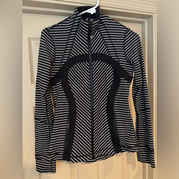 Lululemon Full Zip Jacket - Black & White Striped - Size 6 - Picture 1 of 6